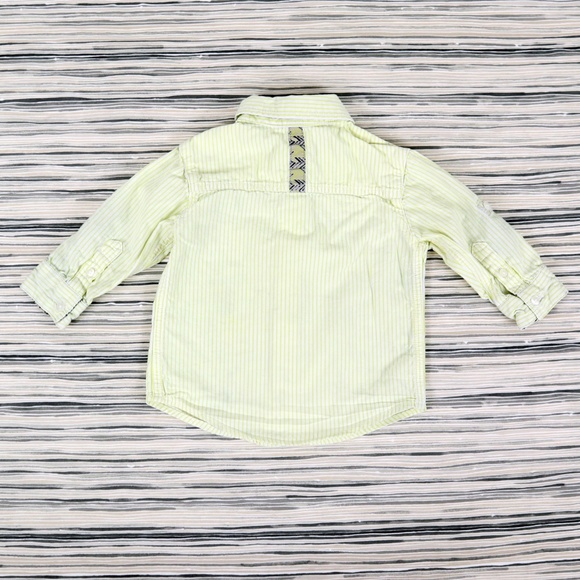 GUESS button down shirt, boy’s size 12M - Picture 2 of 4